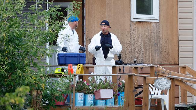 A police forensics team investigates a crime scene as part of stabbing spree in Weldon, Saskatchewan, Canada. Picture: Reuters/David Stobbe