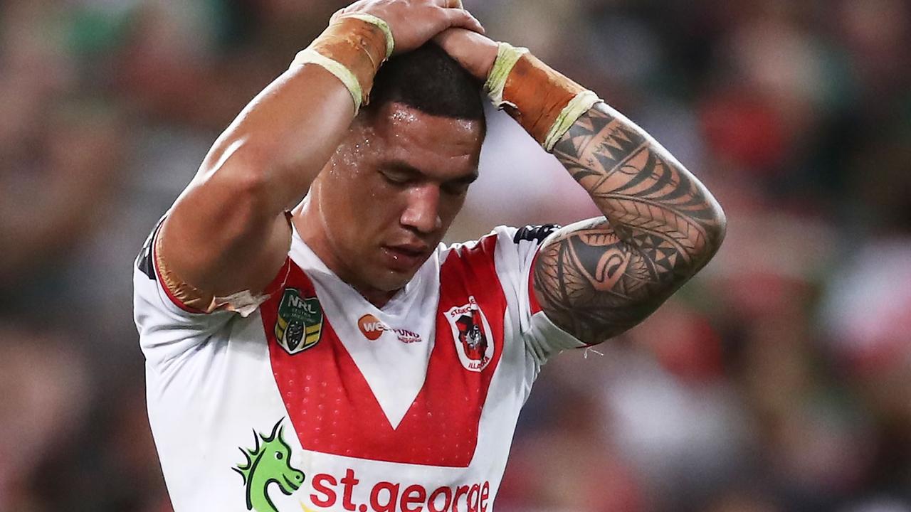 Tyson Frizell of the Dragons looks dejected at full-time during the NRL Semi Final match between the South Sydney Rabbitohs and the St George Illawarra Dragons in 2018