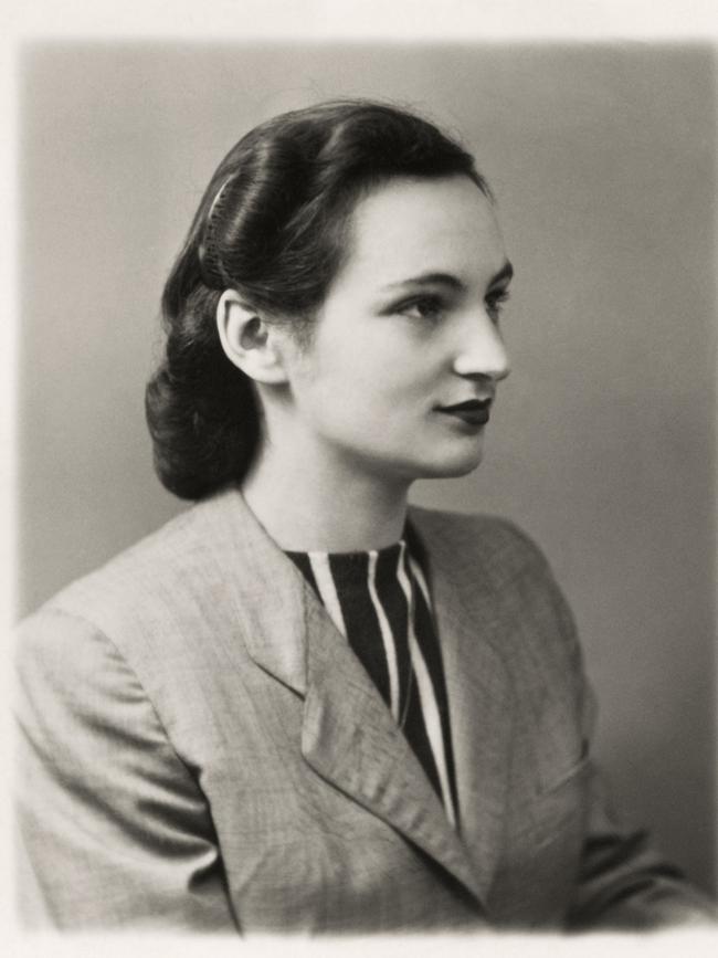 Mira Blumenstahl in her youth.