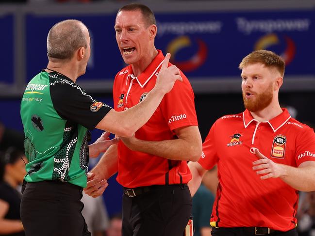 Perth Wildcats coach John Rillie gets heated with referee Chris Reid. Picture: Getty Images