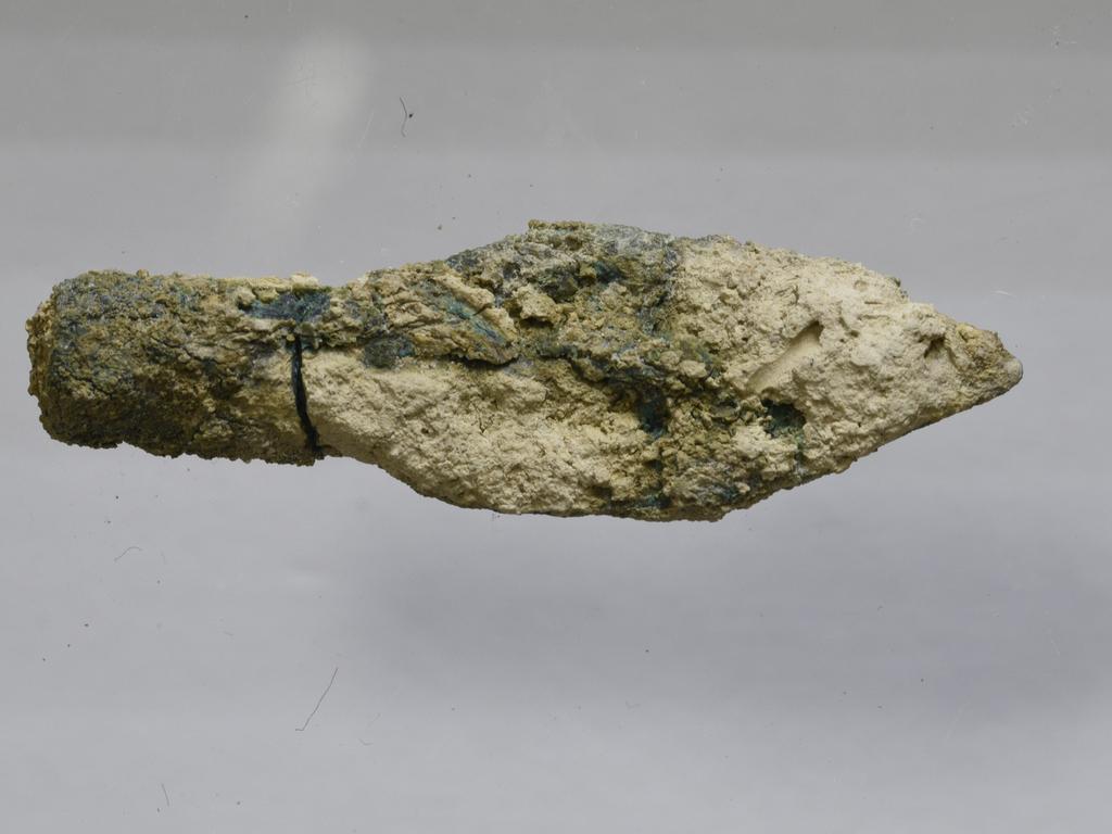 One of the Scythian type arrowheads found in the destruction layer from 587/586 BCE. Source: Mt Zion Archaeological Expedition/Virginia Withers.