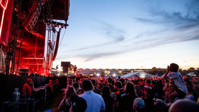 The 2020 Sunday night after-race concert featured Hilltop Hoods, Illy and G Flip.