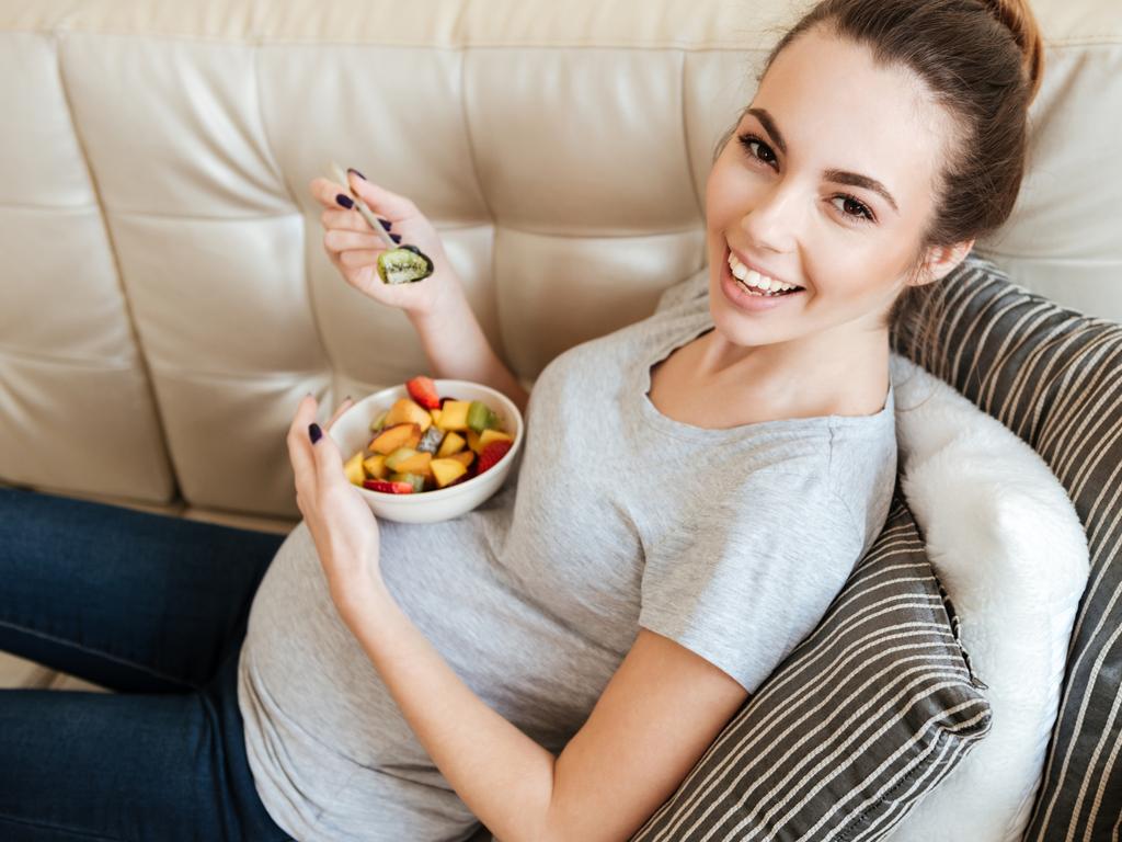 Pregnancy diet: How women can protect babies from heart disease, cancer ...