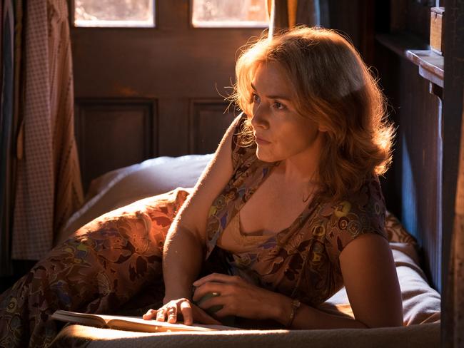 Ginny (Kate Winslet) in a scene from Wonder Wheel.