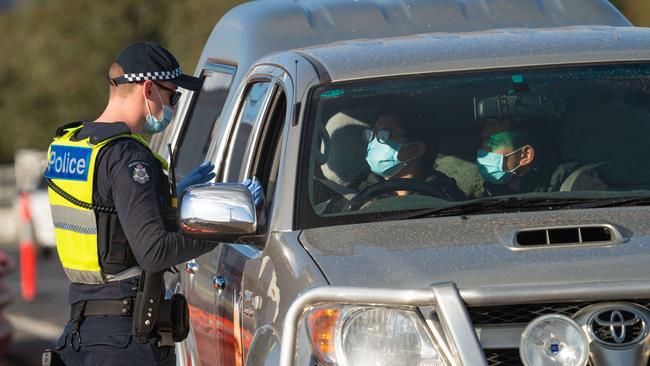 Fully vaccinated Victorians stranded in New South Wales and ACT can soon return home. Picture: Simon Dallinger