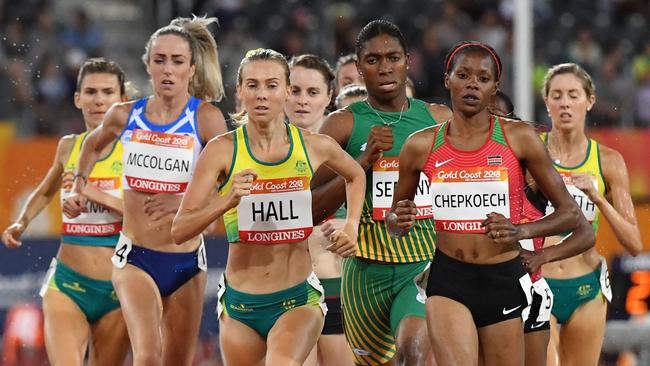 Caster Semenya fights her way through the pack on the way to 1500m gold.