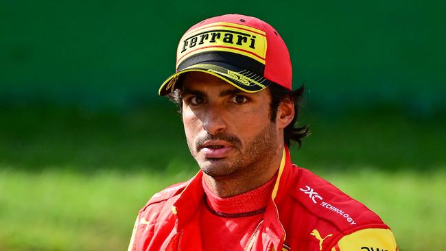 Sainz was robbed after the Italian Grand Prix. (Photo by Marco BERTORELLO / AFP)