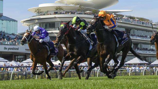 Will Imperatriz (right), Private Eye (middle) and Espiona (left) renew acquaintances in the Newmarket Handicap?