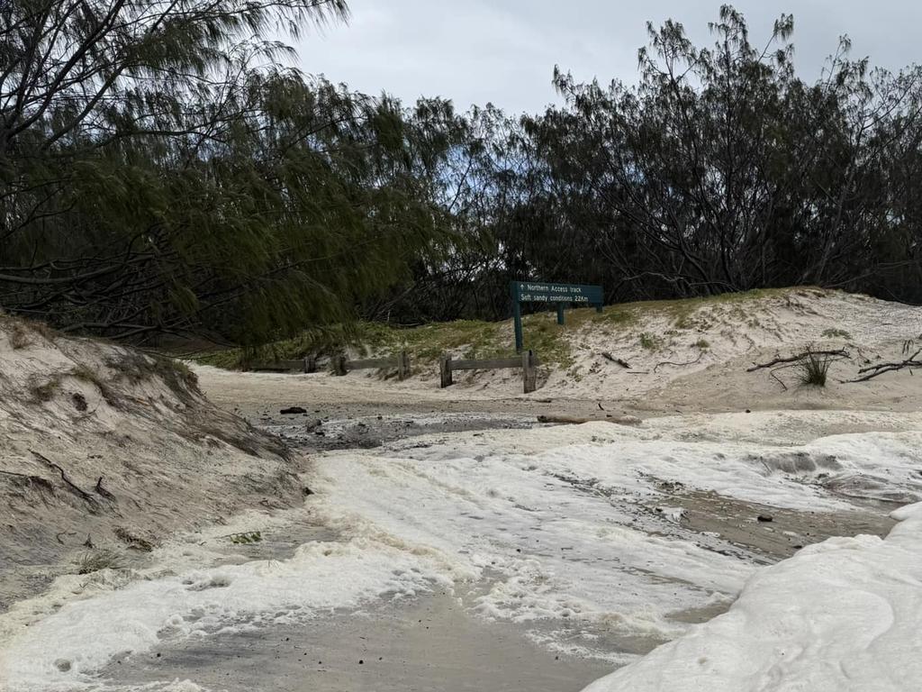 Northern access entrance at Bribie Island. Photo Cornelius Graham