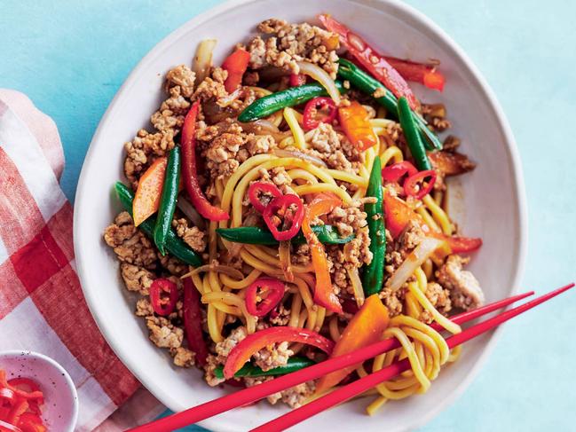 Chicken mince noodle stir-fry recipe.