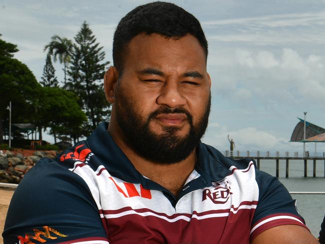 Queensland Reds players Taniela Tupou and Harry Hoopert at the Strand. Picture: Evan Morgan