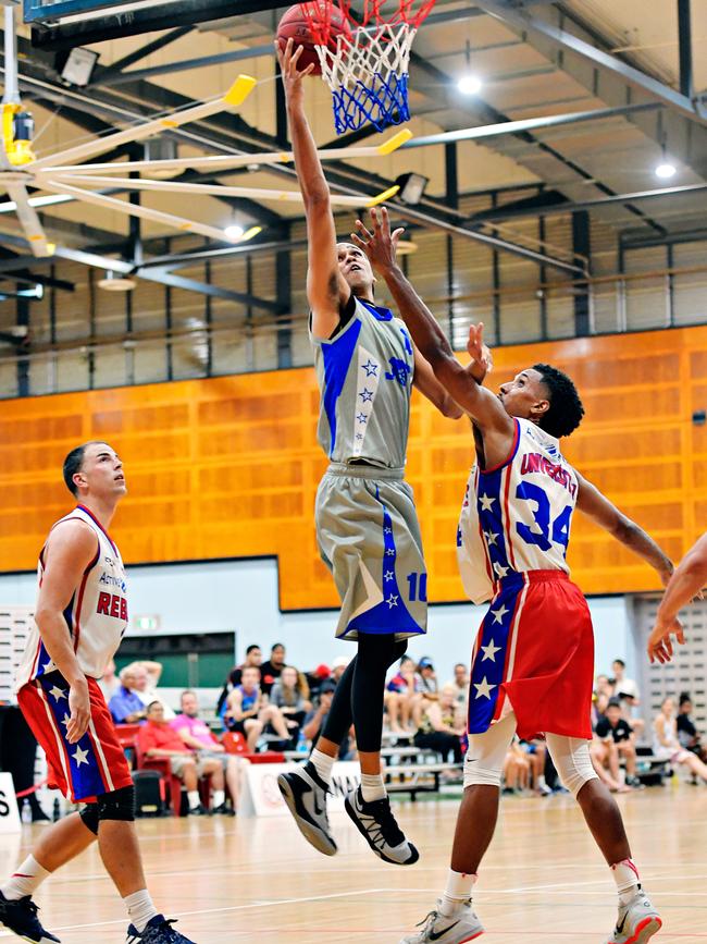 Travis Ellis in action during Essington’s 2017 grand final triumph over Uni Rebels. Picture: Michael Franchi