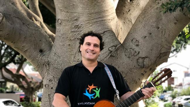 Mr Oshlack runs music therapy at schools across the eastern suburbs. Image: supplied.