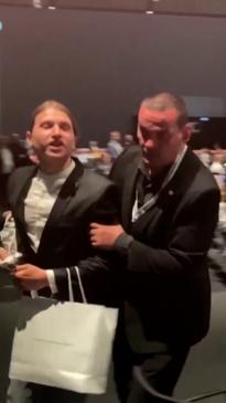 Protester throws cake at VW Chairman during AGM