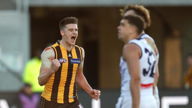 Mitch Lewis has taken over Jarryd Roughead’s number.