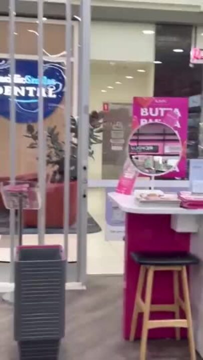 Shoppers Run as Machete Fight Breaks Out in Melbourne Mall