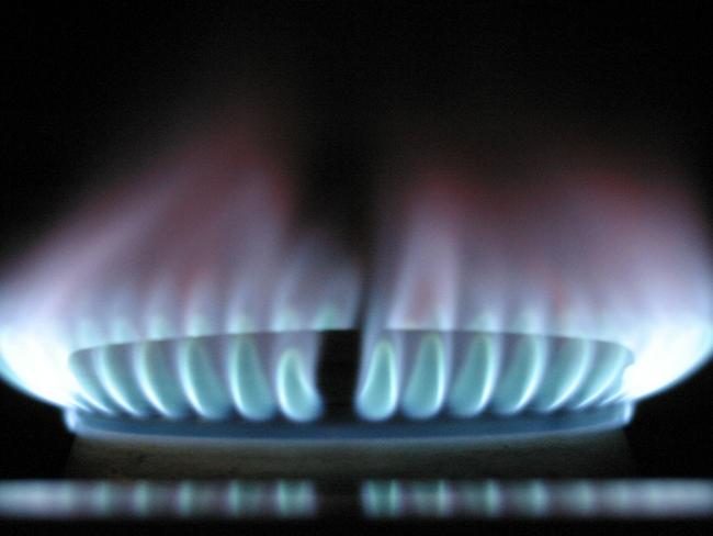 24/02/2004. Generic image of a gas ring on a stove. Flame.