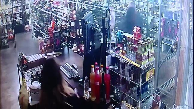 Mum And Daughter Shoot Armed Man Who Tried To Rob Their Liquor Store 3298