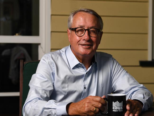 BRISBANE, AUSTRALIA - NewsWire Photos - January 19, 2022.Former Federal Treasurer and Cbus Super Chairman Wayne Swan poses for photos at his home in Brisbane.Picture: NCA NewsWire / Dan Peled