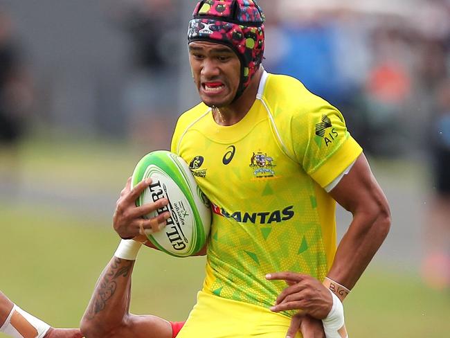 AUCKLAND, NEW ZEALAND - NOVEMBER 15: Pama Fou of Austraila in action during the World Sevens Oceania Olympic Qualification Final between Australia and Tonga on November 15, 2015 in Auckland, New Zealand. (Photo by Simon Watts/Getty Images)