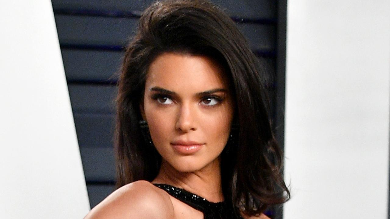 Kendall Jenner pranks Kardashian sisters with engagement news | news ...