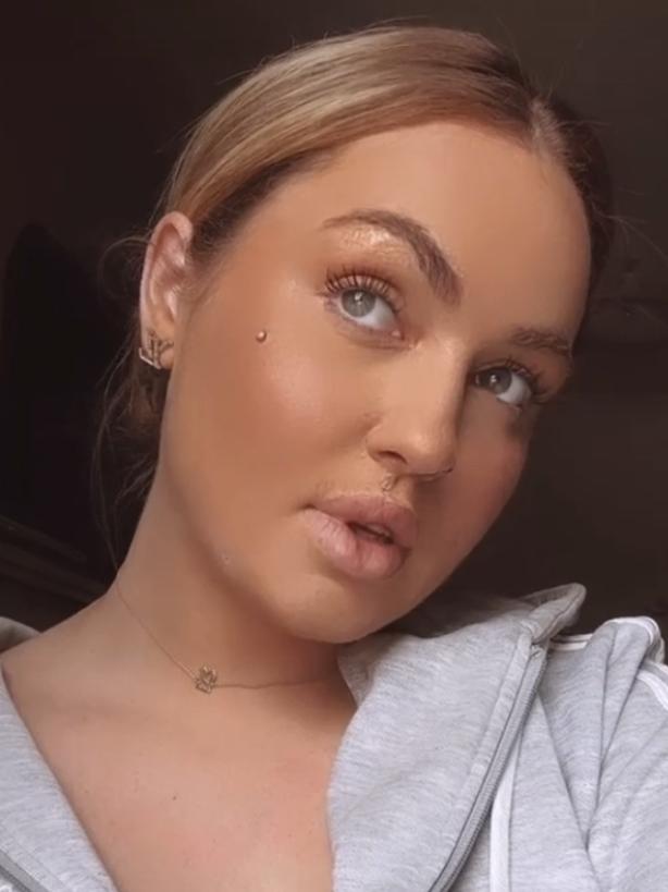 OnlyFans home detention mum Alice Weekes takes to social media to slam fatphobic trolls. Picture: Instagram