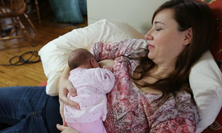 Breastfeeding: Lactation expert shares natural breastfeeding technique