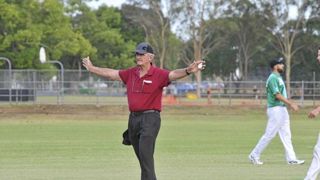 BIG CONTRIBUTION: Umpire Bruce Baxter . Picture: Matthew Elkerton