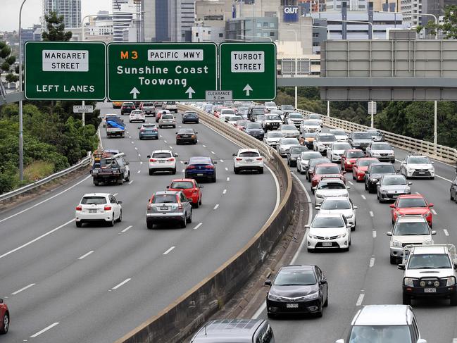 Peak our traffic starts to build up as drivers leave the Brisbane CBD. Pics Adam Head