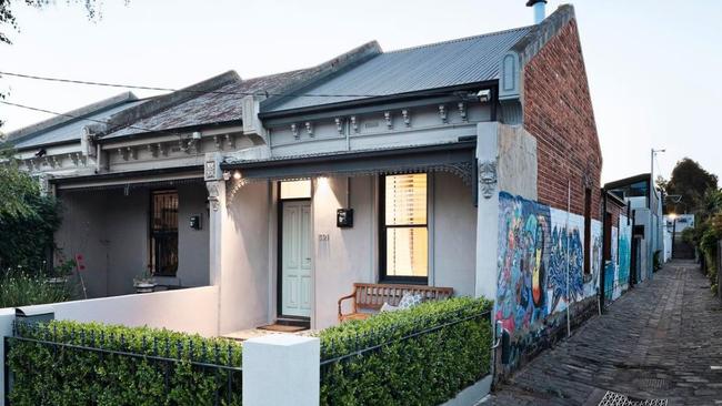 321 Fitzroy St, Fitzroy sold for an undisclosed price.