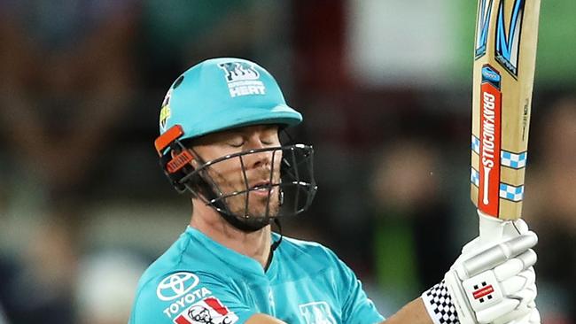 CANBERRA, AUSTRALIA - JANUARY 31: Chris Lynn of the Heat skies a ball and is caught abats during the Big Bash League match between the Sydney Thunder and the Brisbane Heat at Manuka Oval, on January 31, 2021, in Canberra, Australia. (Photo by Mark Kolbe/Getty Images)