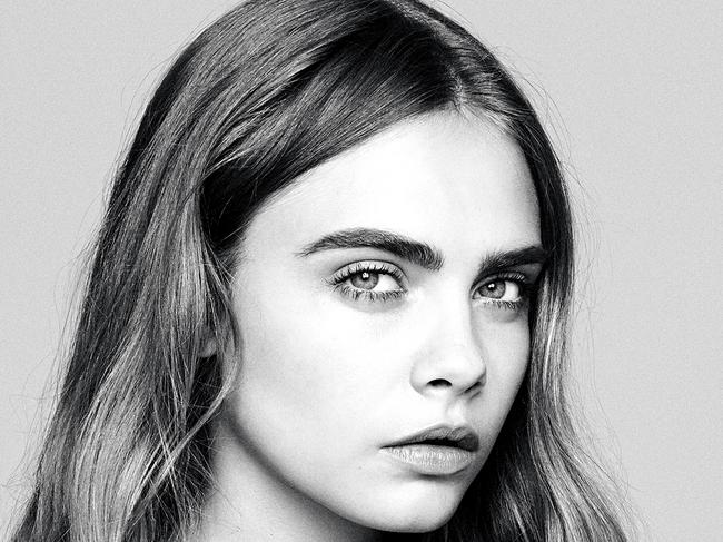 TWAM-20150919 EMBARGO FOR TWAM 19 Sep 2015 NO REUSE WITHOUT PERMISSION Cara Delevingne Pic : Daniel Jackson / Trunk Archive / Snapper Media