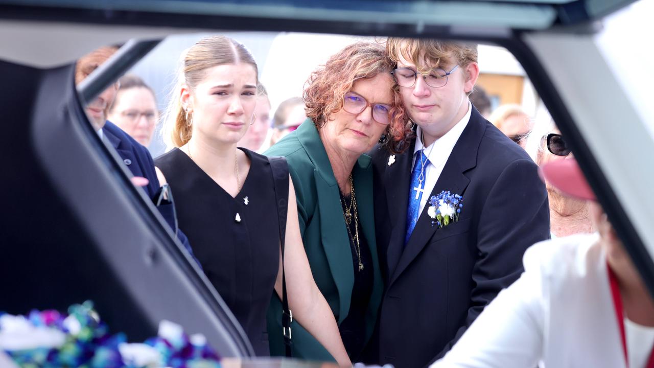 Jocelyn Mollee’s mother Amanda with her other children Imogen and Joseph. Picture: Steve Pohlner