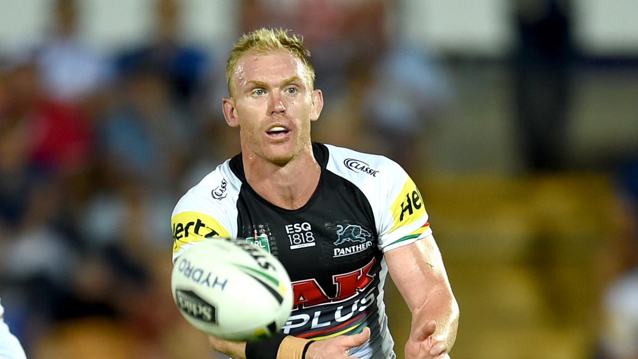 Peter Wallace has retired from the NRL.