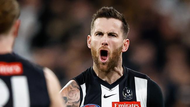 MELBOURNE, AUSTRALIA - JULY 28: Jeremy Howe of the Magpies celebrates a goal during the 2023 AFL Round 20 match between the Collingwood Magpies and the Carlton Blues at The Melbourne Cricket Ground on July 28, 2023 in Melbourne, Australia. (Photo by Dylan Burns/AFL Photos via Getty Images)