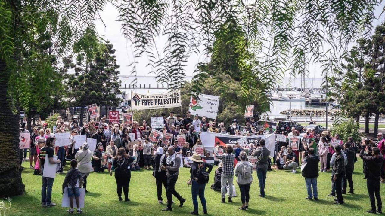 Attendees at a Free Palestine rally in Geelong.