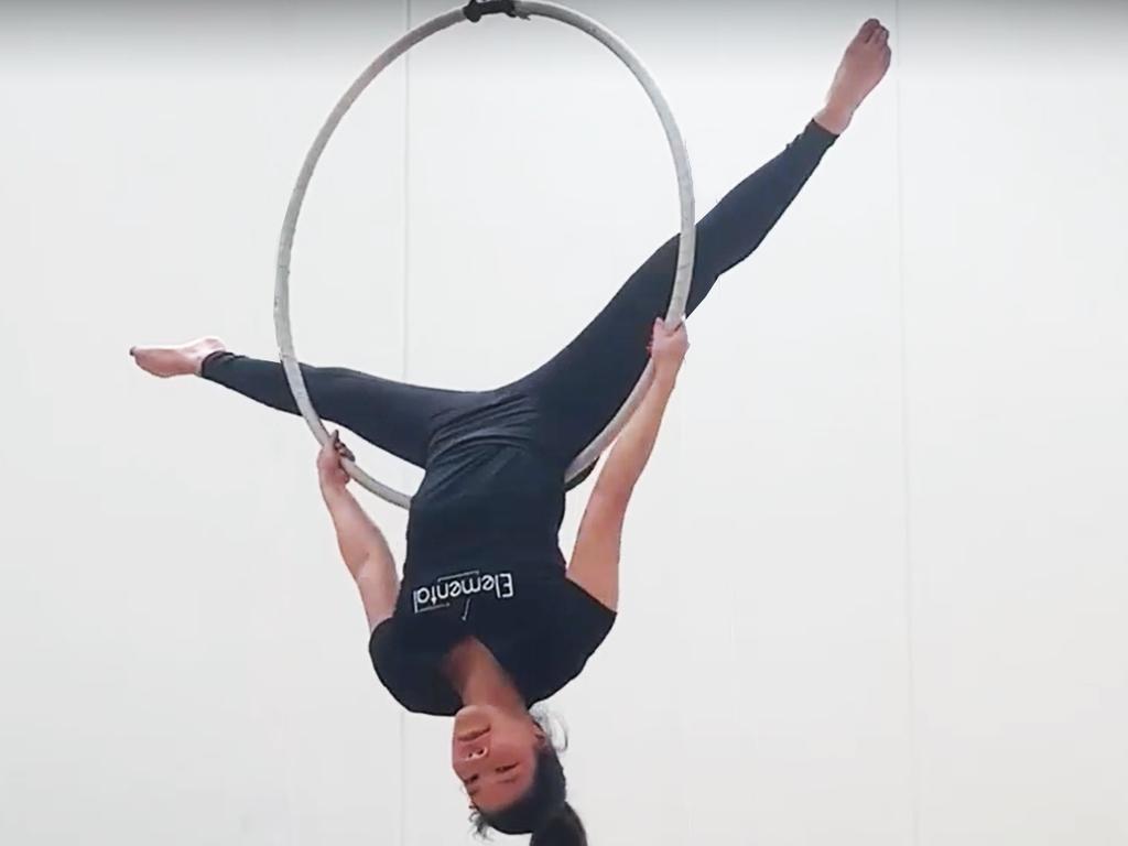 aerial-fitness-health-benefits-of-aerial-silks-acrobatics-and-circus