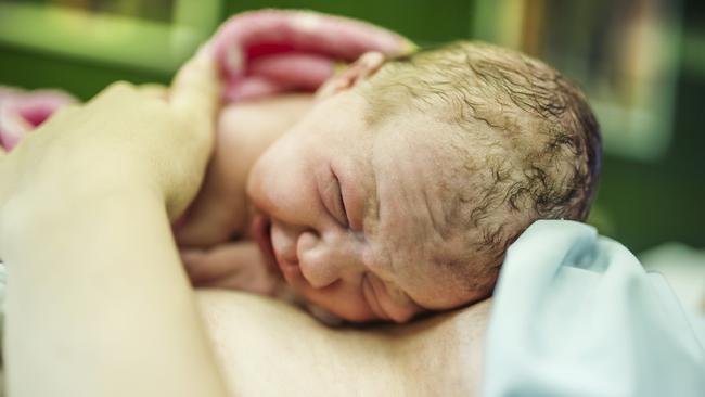 The study found an elective 39-week induction led to better health outcomes for mothers.