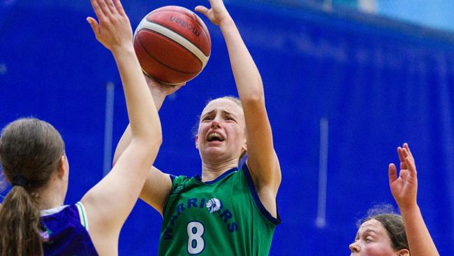 Lucy Aherne drives to the basket for Devonport in Saturday's under-18 clash with Somerset. Picture: Simon Sturzaker Photography