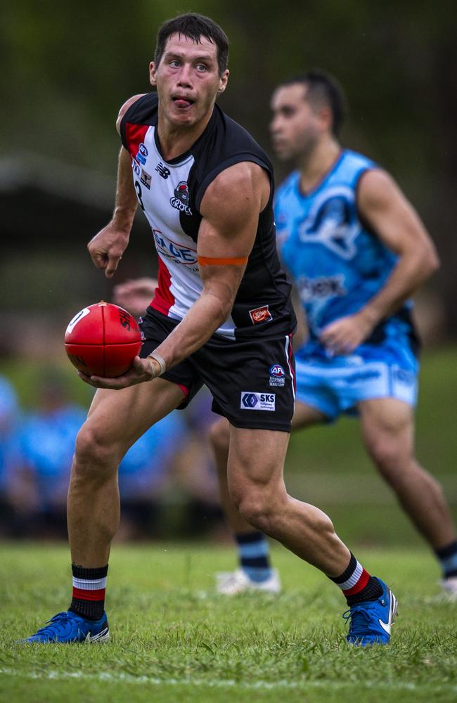 Matt Shannon playing for Southern Districts in the 2024-25 NTFL season. Picture: Patch Clapp / AFLNT Media