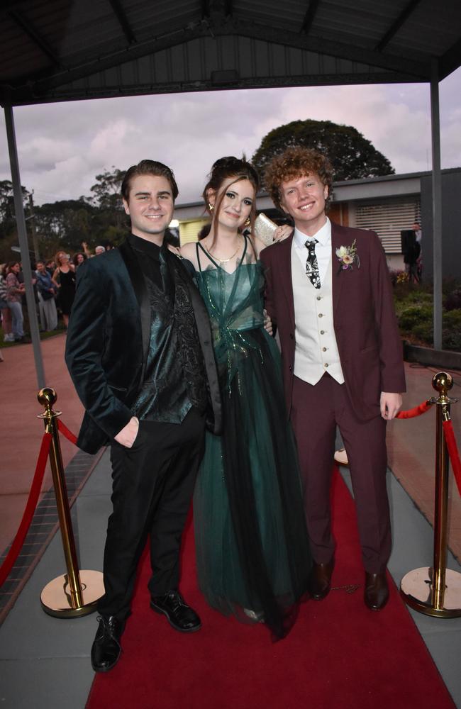 Students arrive at Noosa District State High School formal.