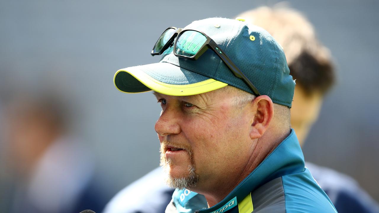 Cricket Australia bowling coach David Saker has announced his immediate resignation. 