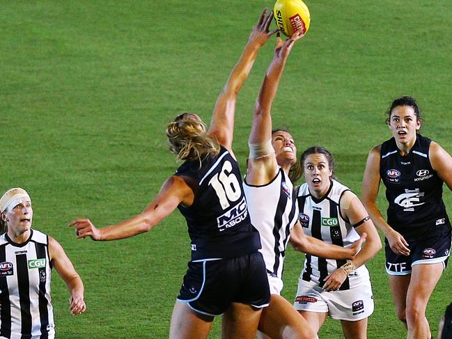 MELBOURNE, AUSTRALIA - FEBRUARY 02:  A general view is seen during the round one AFLW match between the Carlton Blues and the Collingwood Magpies at Ikon Park on February 2, 2018 in Melbourne, Australia.  (Photo by Michael Dodge/Getty Images)