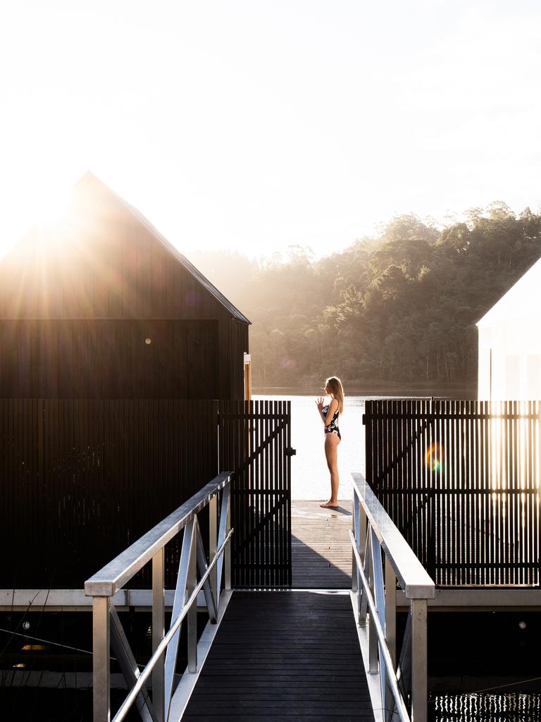 Floating Sauna, Derby, Tasmania. Designed by Licht Architecture. Built by Nigel Reeves. A shortlisted entry in the Tasmanian Architecture Awards. Photo by Anjie Blair.