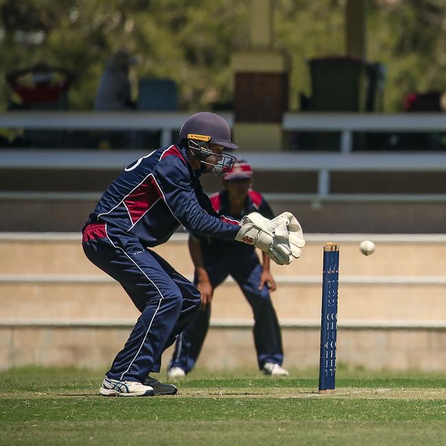 TSS Keeper Max Kemp and BSHÃ•s Callum McCatthy as the Southport School v Brisbane State High School at The Southport School/Village Green. Picture: Glenn Campbell
