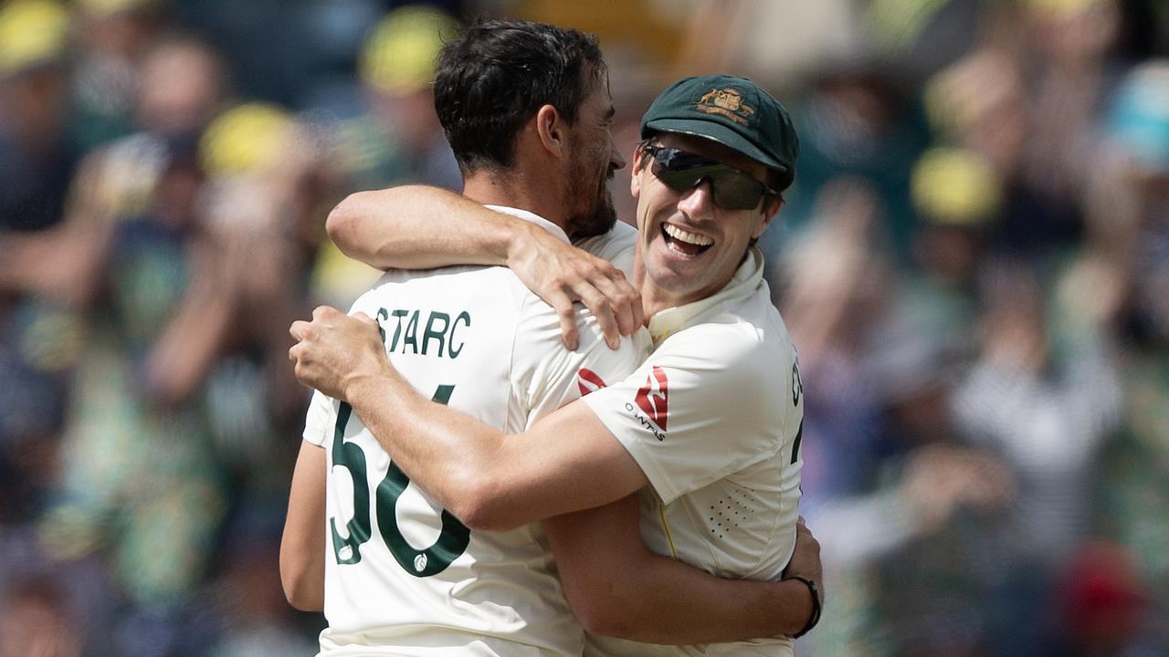 Cummins and Mitchell Starc head up Australia’s ‘experienced’ bowling line-up. Picture: Visionhaus/Getty Images