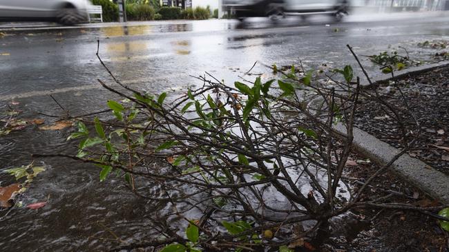 Traffic on James St as the aftermath of TC Alfred impacts Toowoomba, Sunday, March 9, 2025. Picture: Kevin Farmer