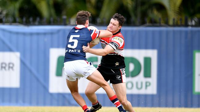 Jesse Yallop tackles James McGowan . Picture: Alix Sweeney