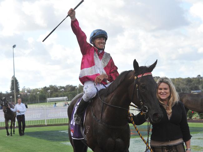 William Pike celebrates as Perfect Reflection returns to scale.