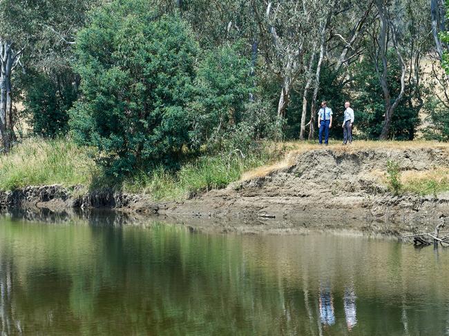 Detective Inspector Adrian Telfer and Detective Senior Constable Michael Parker at Neils Bend Reserve. Picture: Michael Frogley